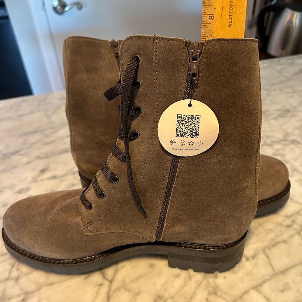 La CANADIENNE Brown Suede Boots for Cold Weather 9M